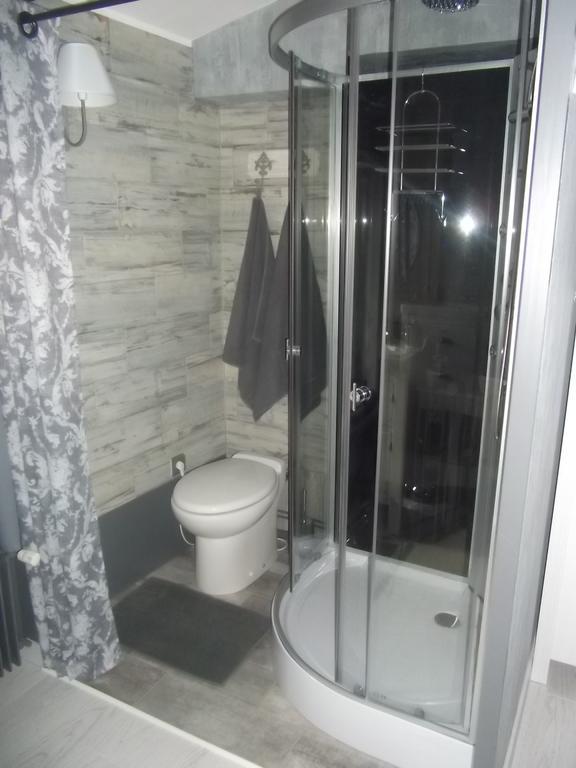 Saint-Rémy-sur-Durolle Au Vieux Logis 63 Bed & Breakfast エクステリア 写真
